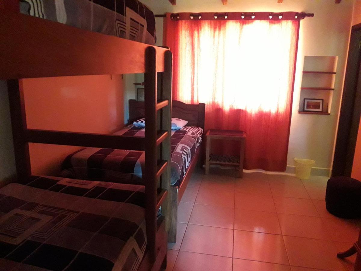 Hostel Serena Samaipata Buitenkant foto