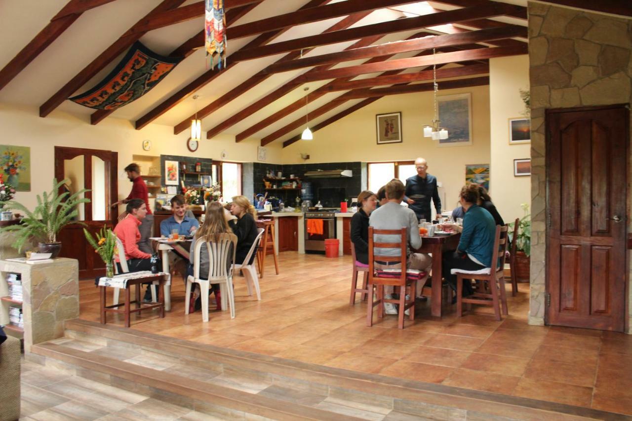 Hostel Serena Samaipata Buitenkant foto